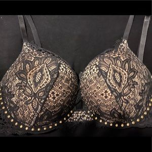 Victoria’s Secret Bombshell